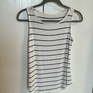 Maurices 24/7 High Neck Tank - Size XS